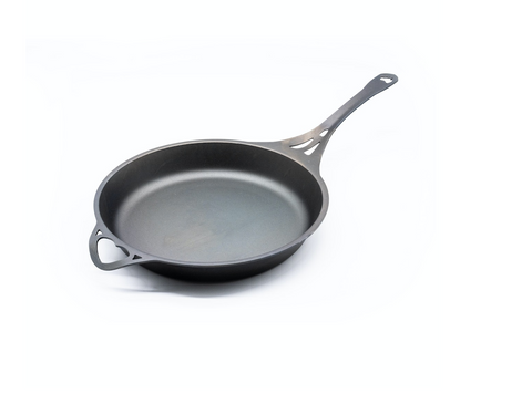 Solidteknics Iron Skillet