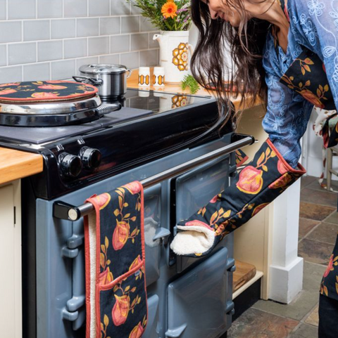 Aga Pomegranate Chef Pad
