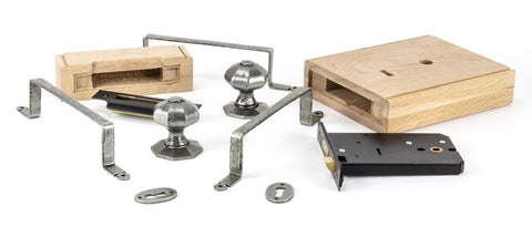 Oak Box Lock & Octagonal Knob Set