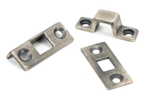 Universal Bolt
