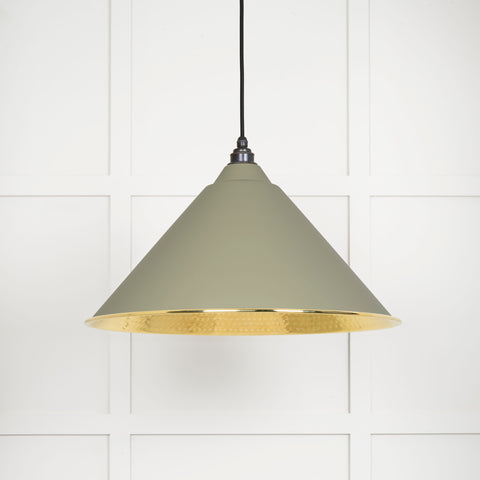 Hammered Brass Hockley Pendant in Tump