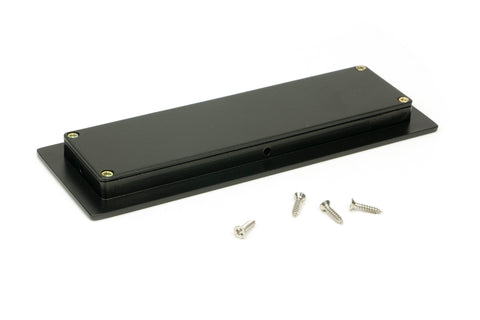 Plain Rectangular Pull