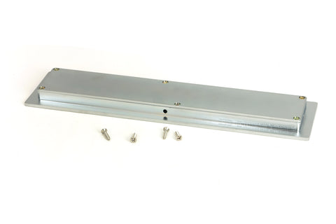Plain Rectangular Pull
