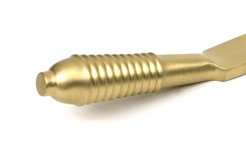 Reeded Stay