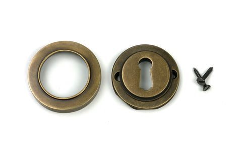 Round Escutcheon