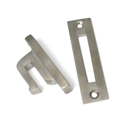 Locking Reeded Fastener