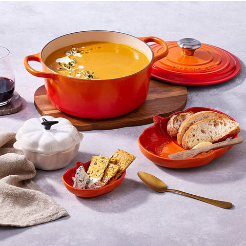Le Creuset Halloween Medium Pumpkin Dish in NEW White