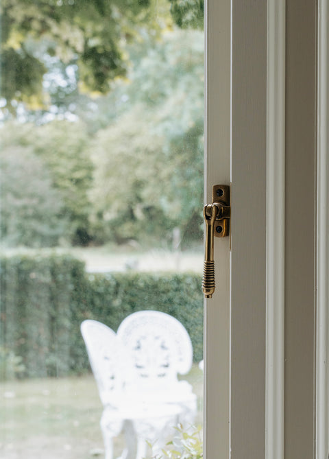 Locking Reeded Fastener