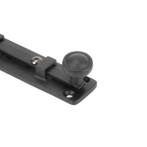 Universal Bolt