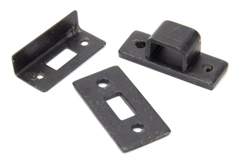Universal Bolt