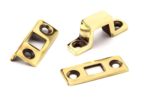 Universal Bolt
